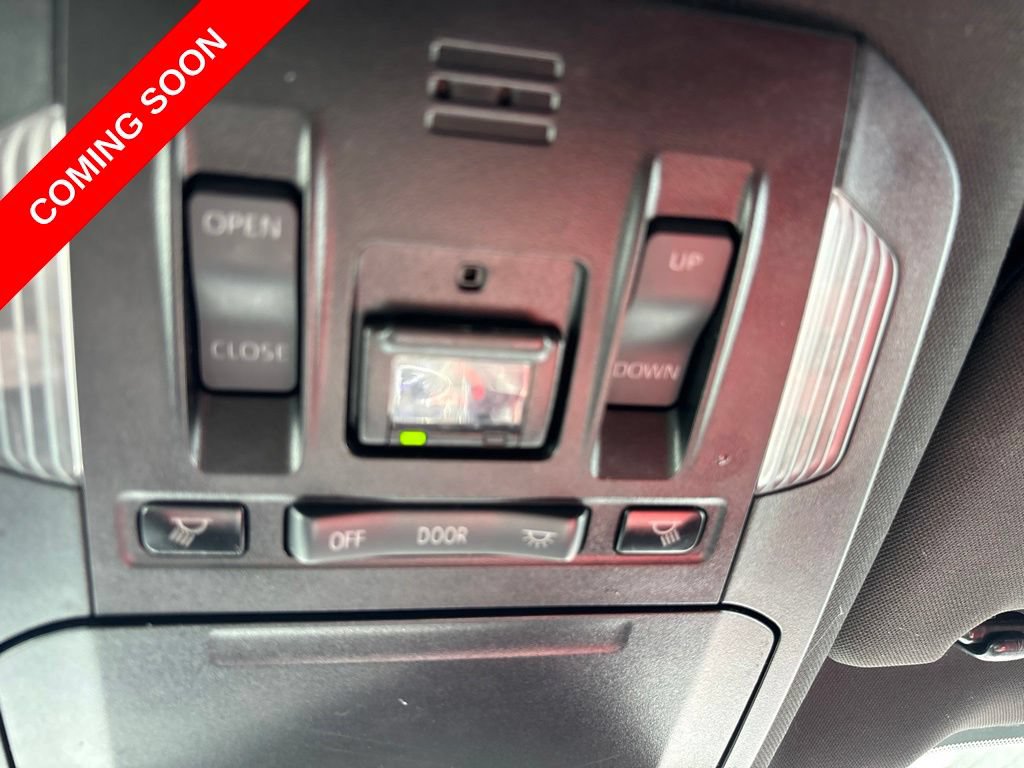 Used 2021 Toyota Highlander XSE AWD/4WD image 40