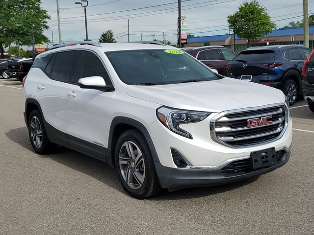 Used 2021 GMC Terrain SLT w/ LPO, Floor Liner Package FWD image 2