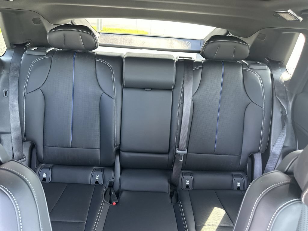 New 2026 Cadillac Lyriq V AWD/4WD image 13