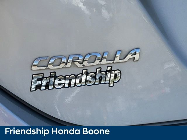 Used 2018 Toyota Corolla LE FWD image 12