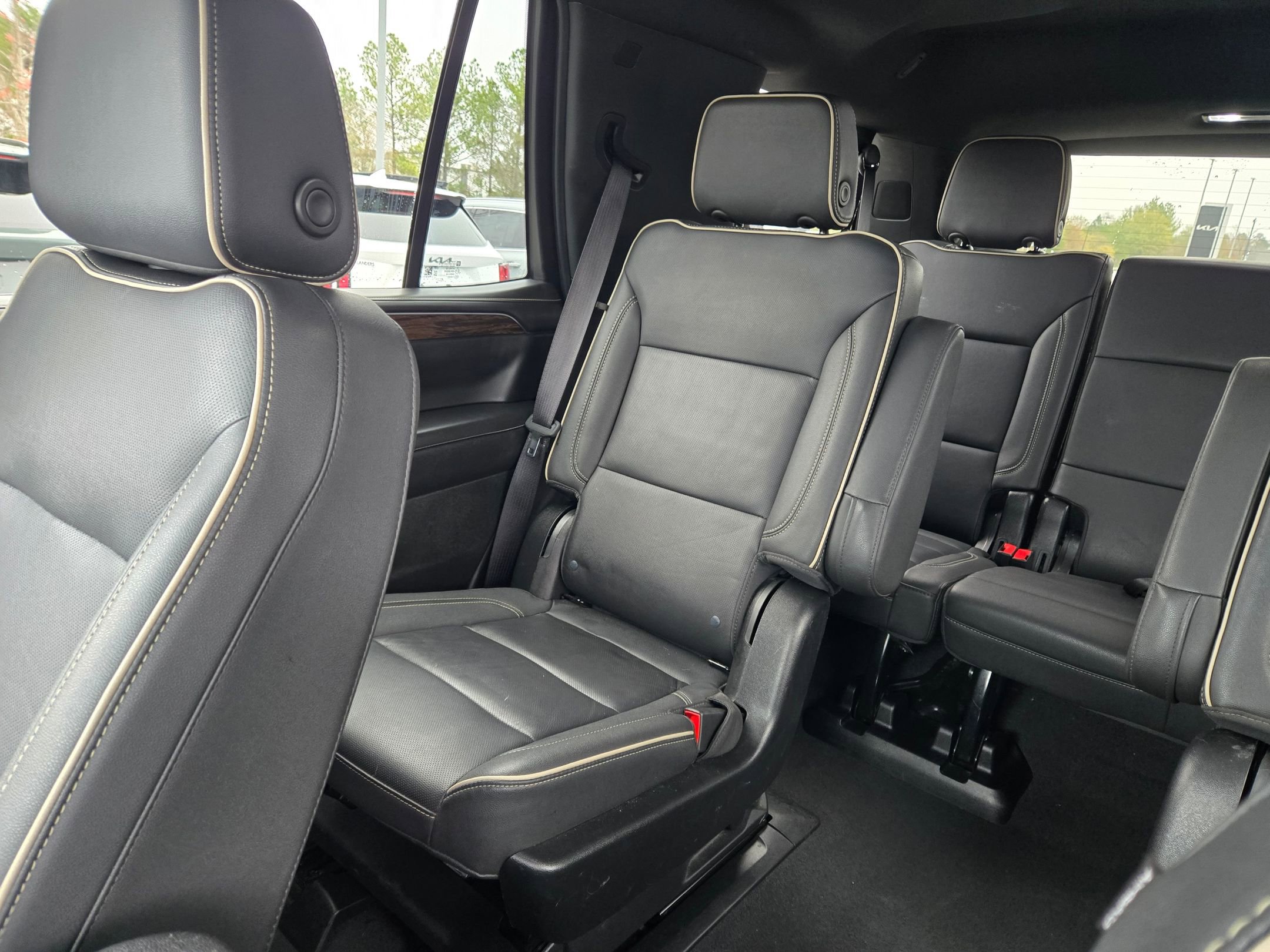 Used 2024 Chevrolet Tahoe Premier image 12