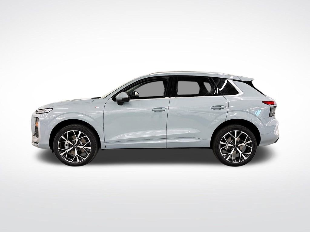 New 2026 Audi Q3 quattro 2.0T image 2