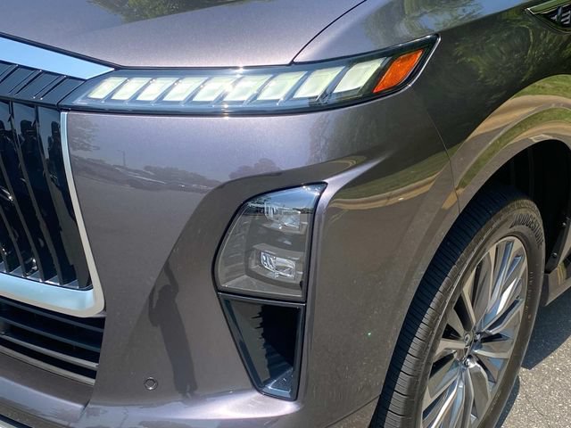 Used 2025 INFINITI QX80 Luxe RWD image 5