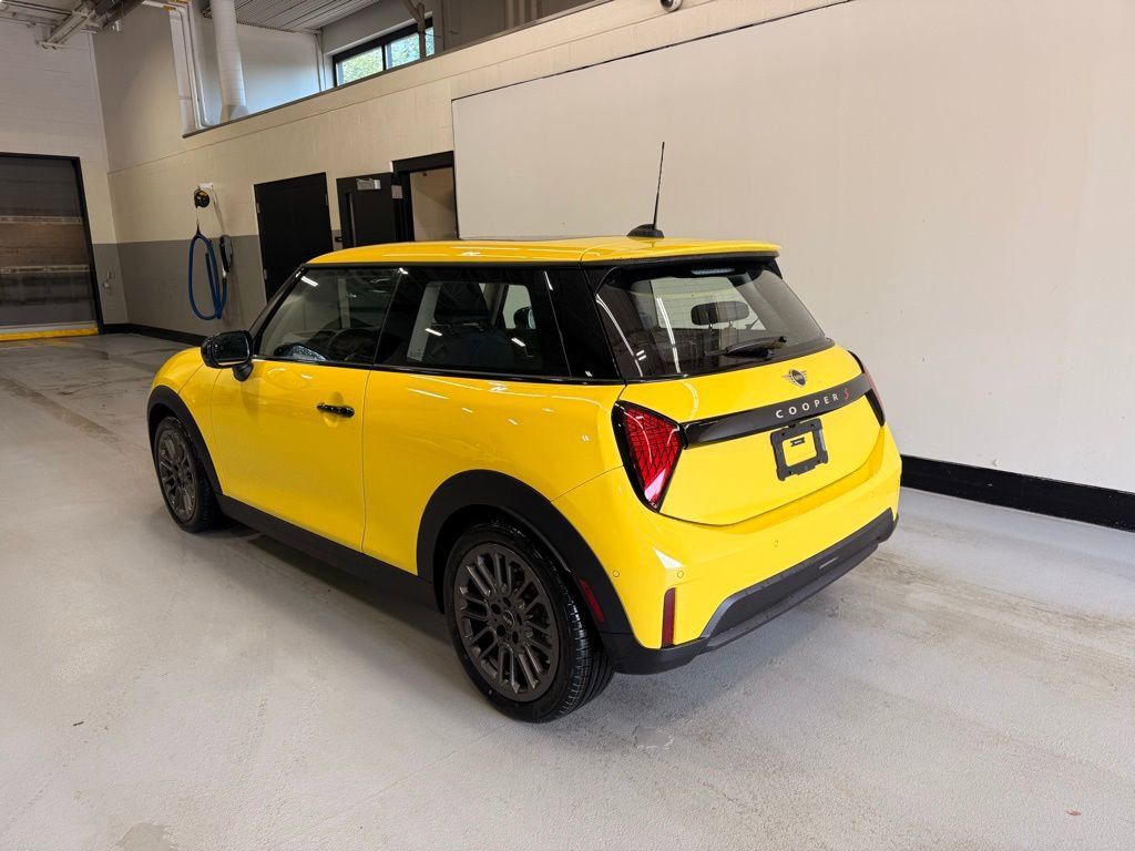 Certified 2025 MINI Cooper S image 3