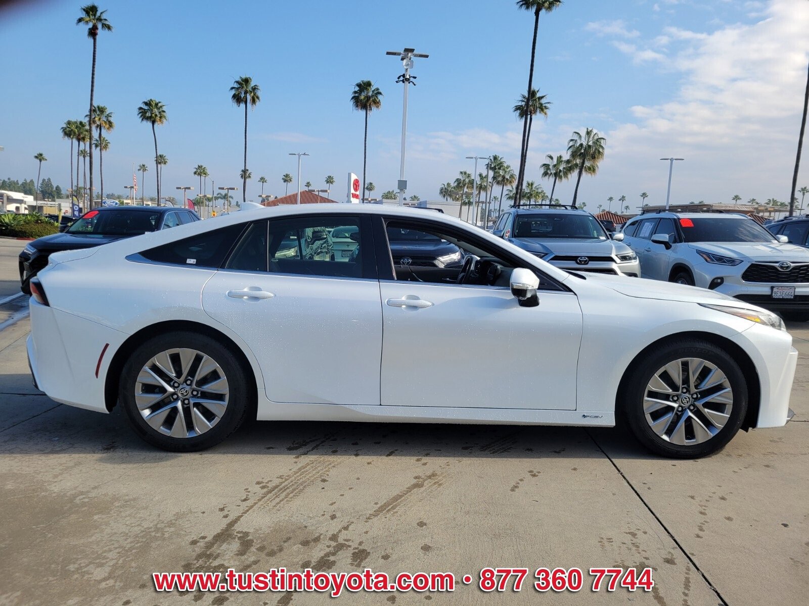 Certified 2024 Toyota Mirai XLE image 3