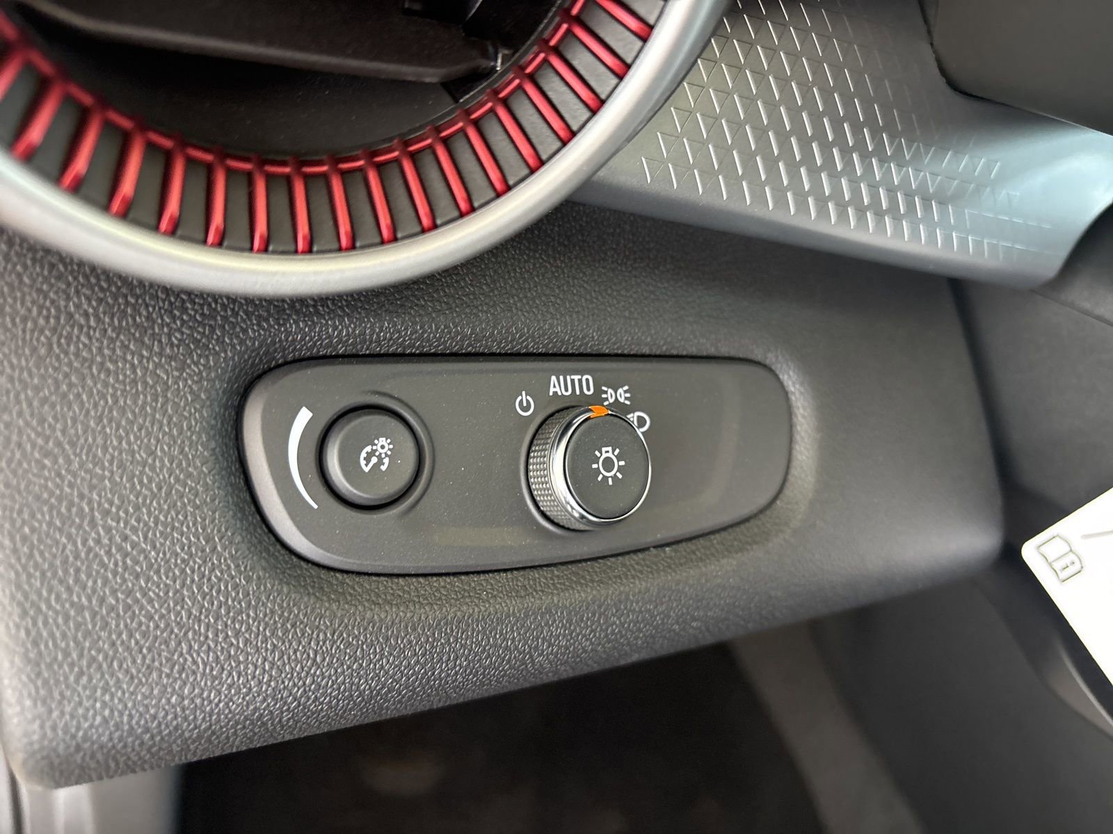 New 2026 Chevrolet Trax RS w/ Driver Confidence Package image 12