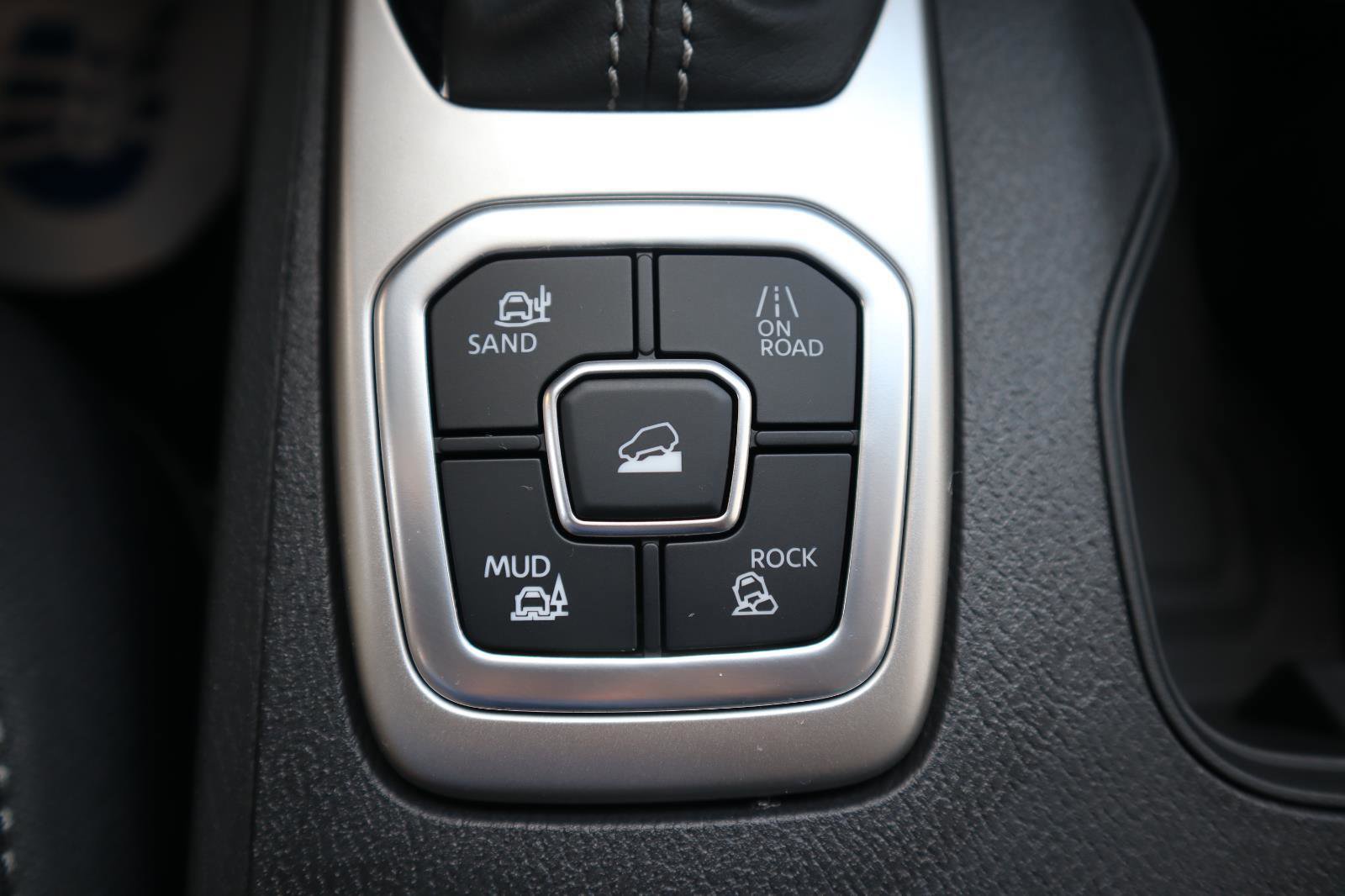 New 2026 Nissan Frontier 4x4 Crew Cab image 33