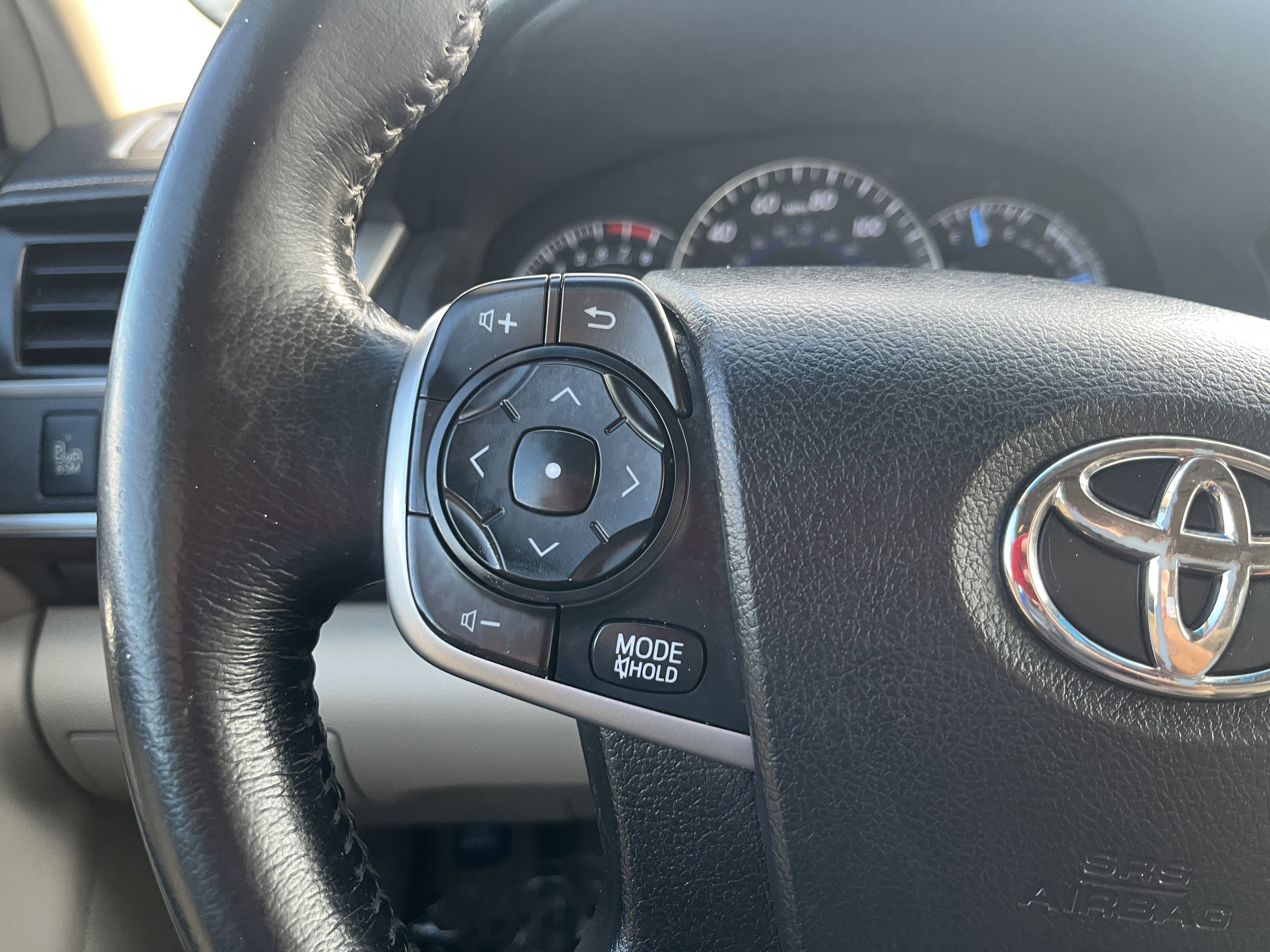 Used 2012 Toyota Camry XLE image 17