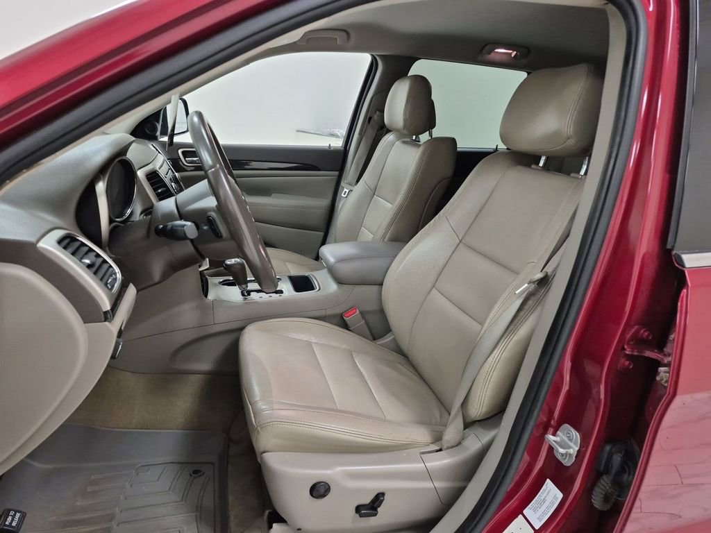 Used 2012 Jeep Grand Cherokee Laredo w/ Laredo E Group image 20