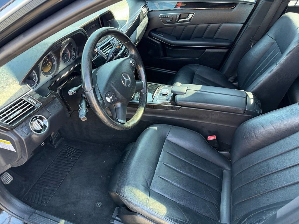 Used 2011 Mercedes-Benz E 350 BlueTEC Sedan image 10