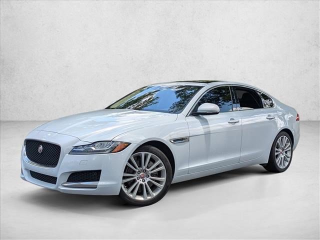 Used 2020 Jaguar XF Premium RWD image 1