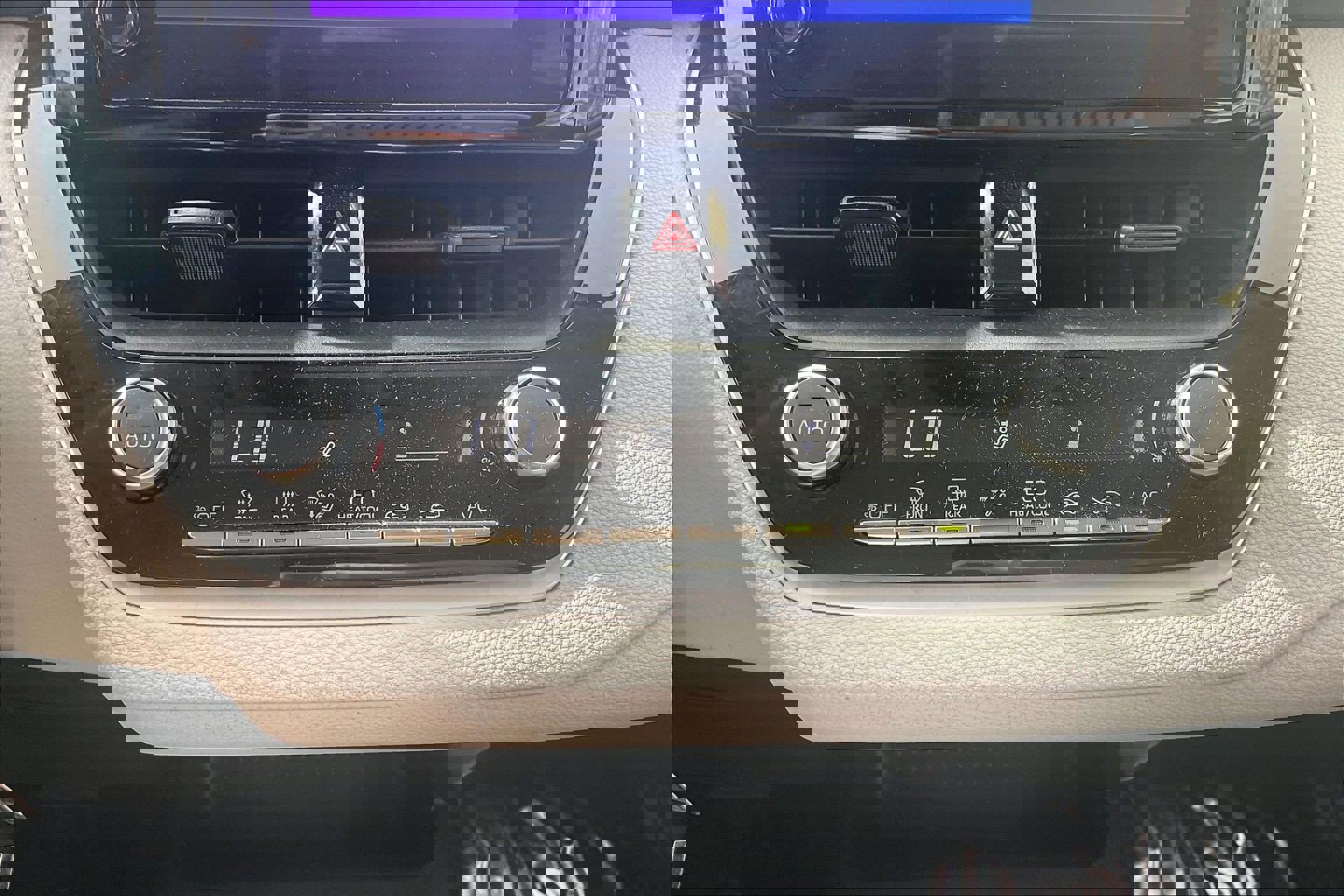 Used 2023 Toyota Corolla LE w/ Carpet Mat Package (TMS) image 37