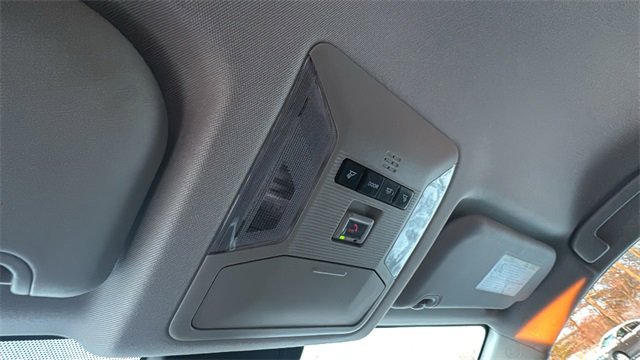 Used 2021 Toyota RAV4 LE image 22