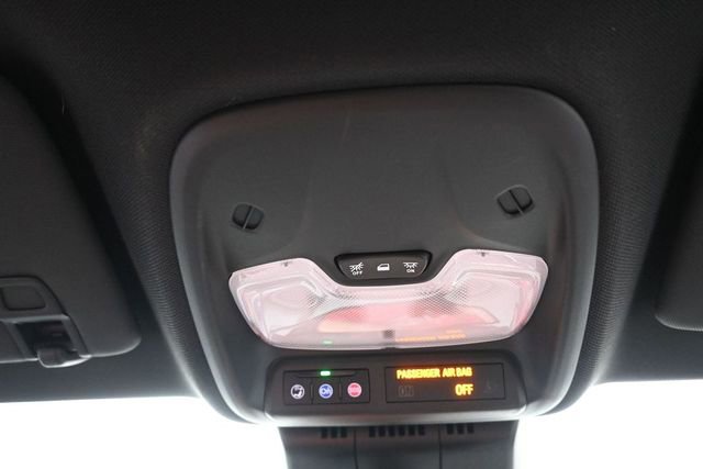 Used 2024 Chevrolet Colorado W/T RWD image 22