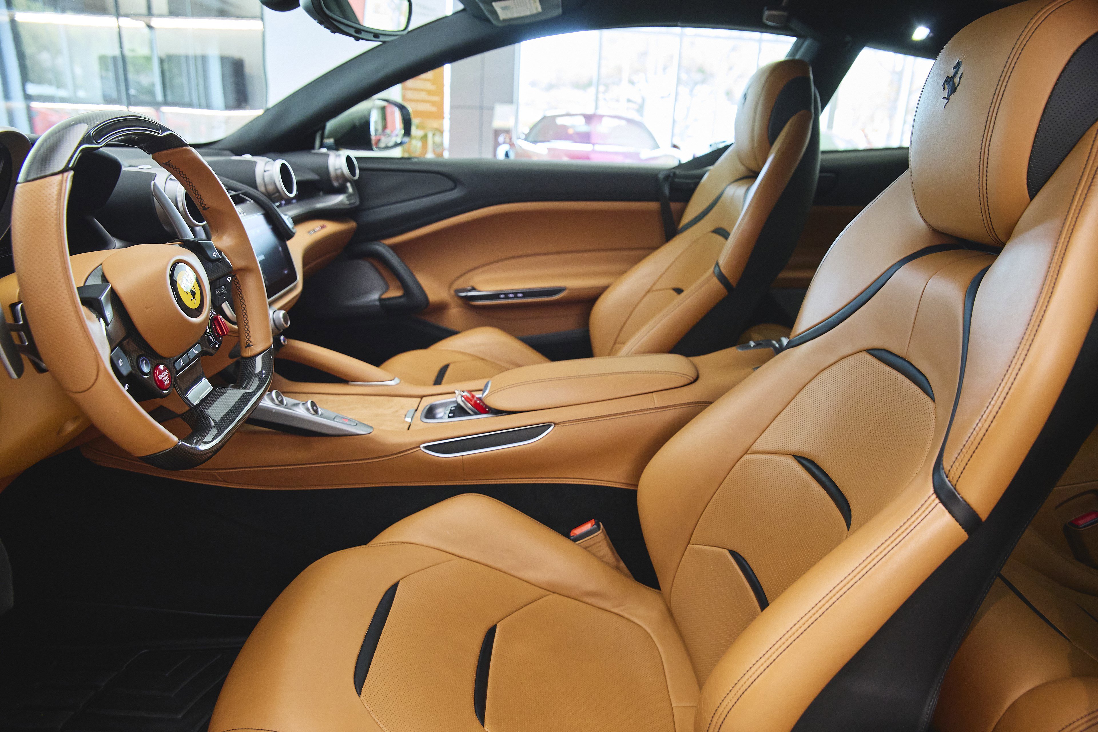 Used 2018 Ferrari GTC4Lusso image 24