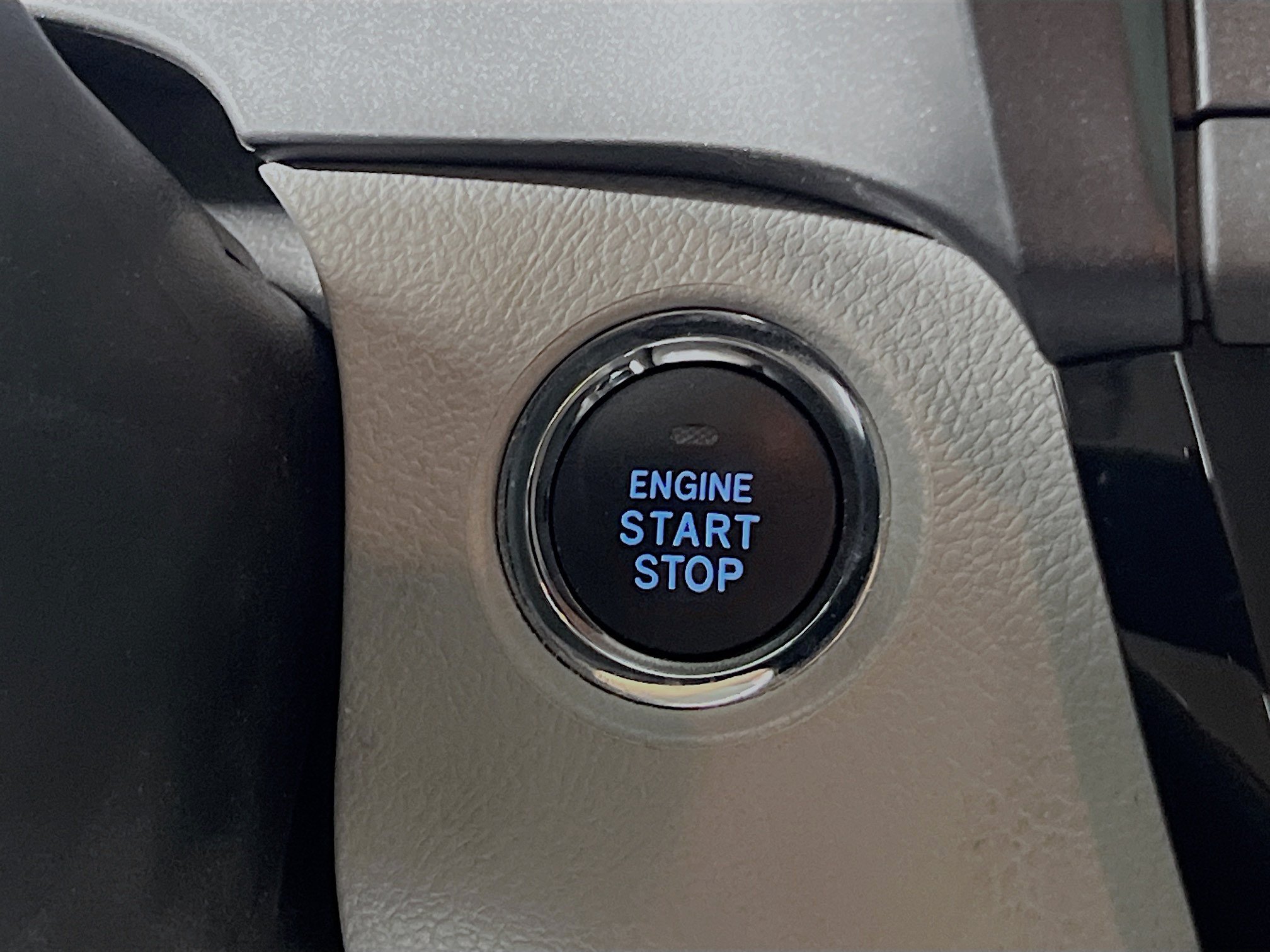 Used 2020 Toyota Sienna LE w/ LE Preferred Package FWD image 23