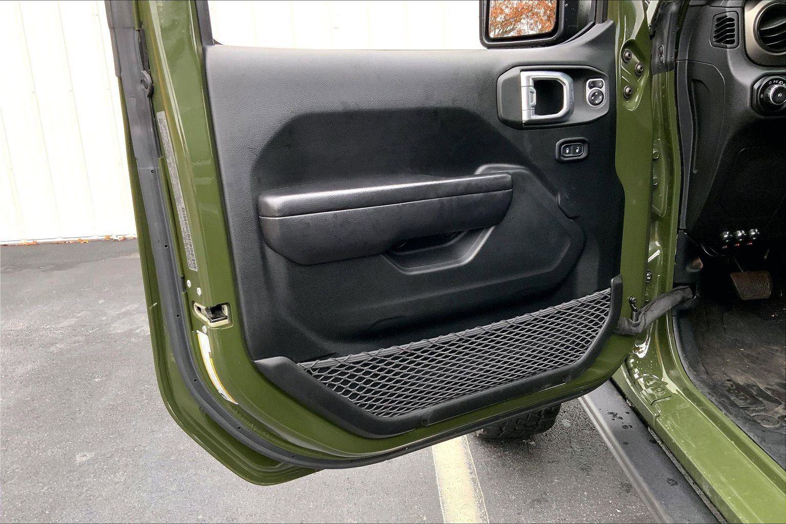 Used 2021 Jeep Wrangler Willys image 18