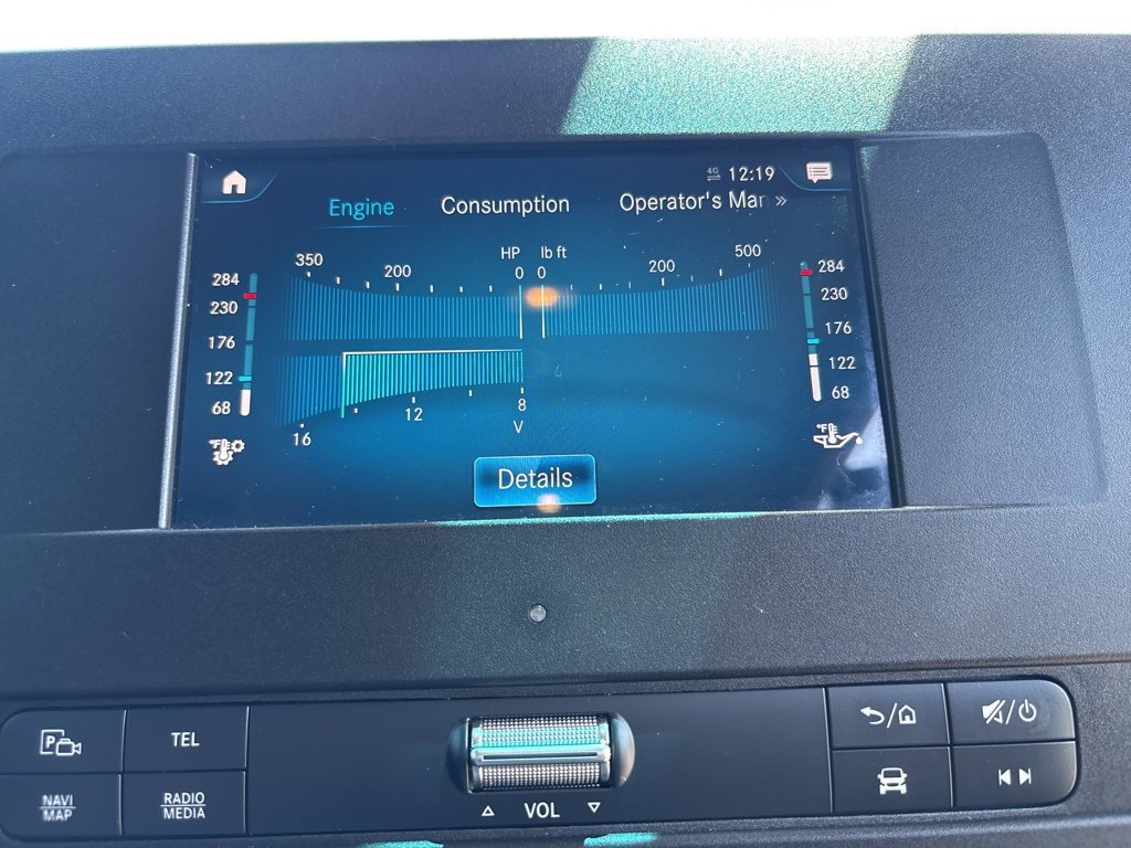 Used 2019 Mercedes-Benz Sprinter 2500 image 32