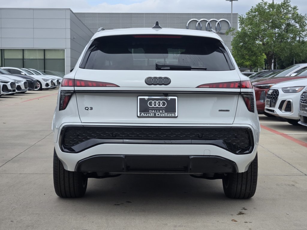 Used 2026 Audi Q3 quattro 2.0T w/ Driver Assistance Package AWD/4WD image 9