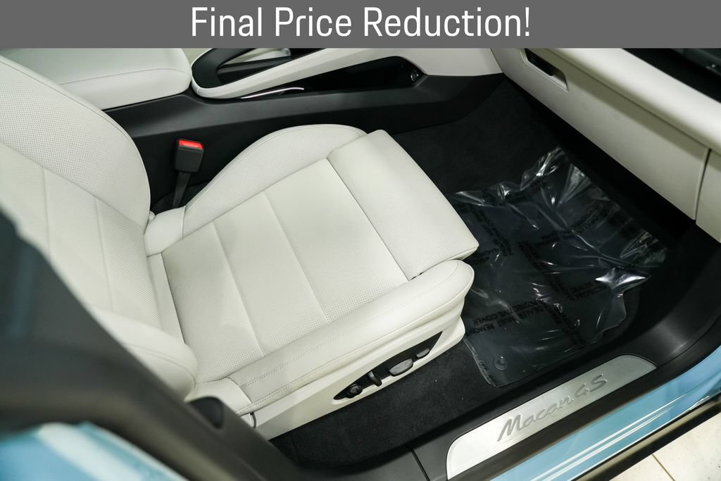 Used 2025 Porsche Macan 4S Electric AWD/4WD image 50