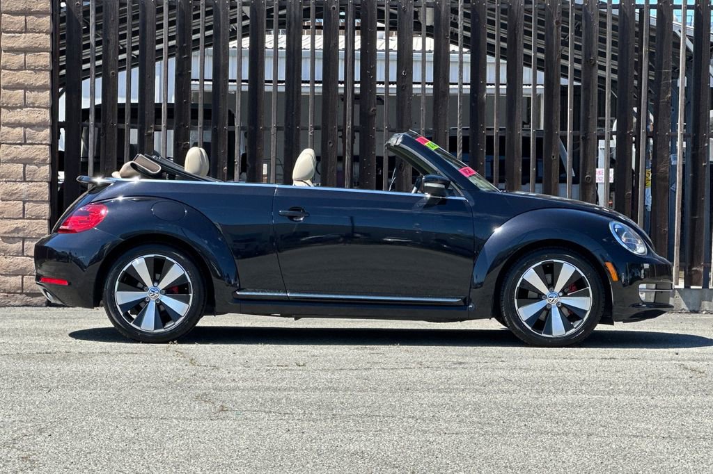Used 2013 Volkswagen Beetle 2.0T image 3