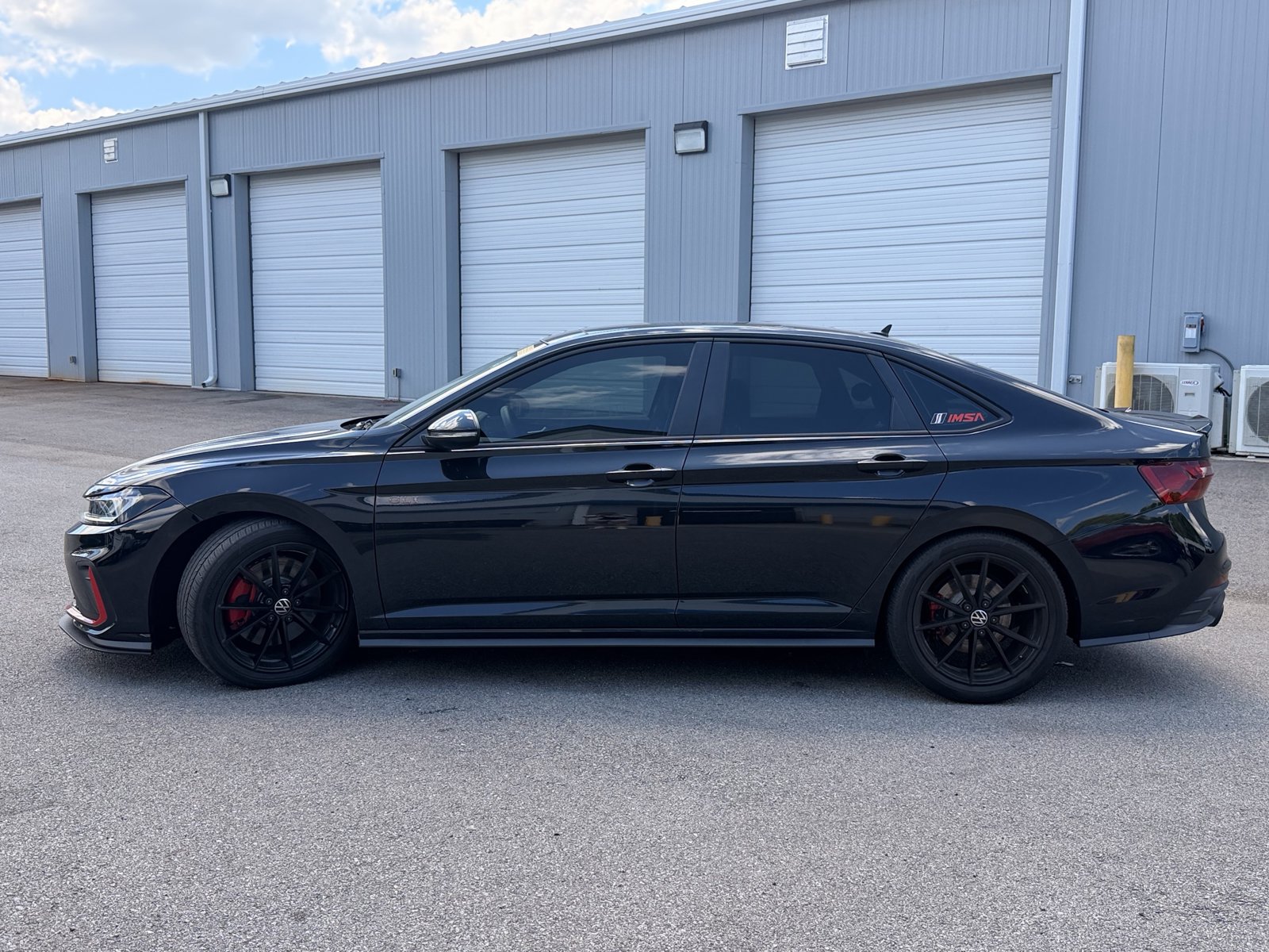 Used 2025 Volkswagen Jetta GLI Autobahn w/ GLI Black Package FWD image 9