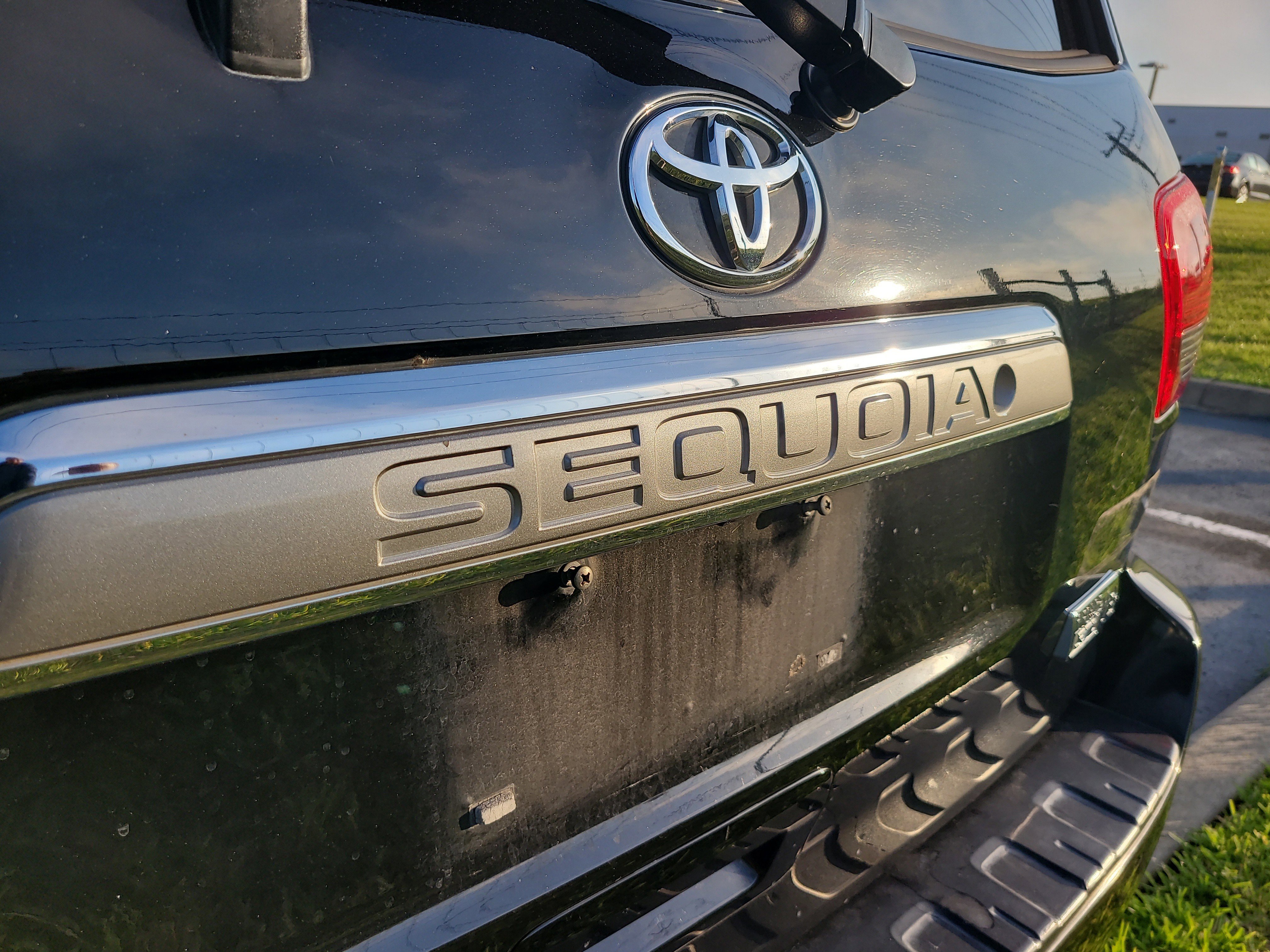 Used 2016 Toyota Sequoia Platinum AWD/4WD image 7