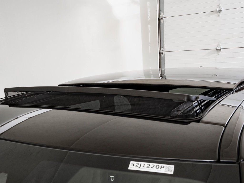 Used 2024 Land Rover Range Rover Velar Dynamic SE AWD/4WD image 14