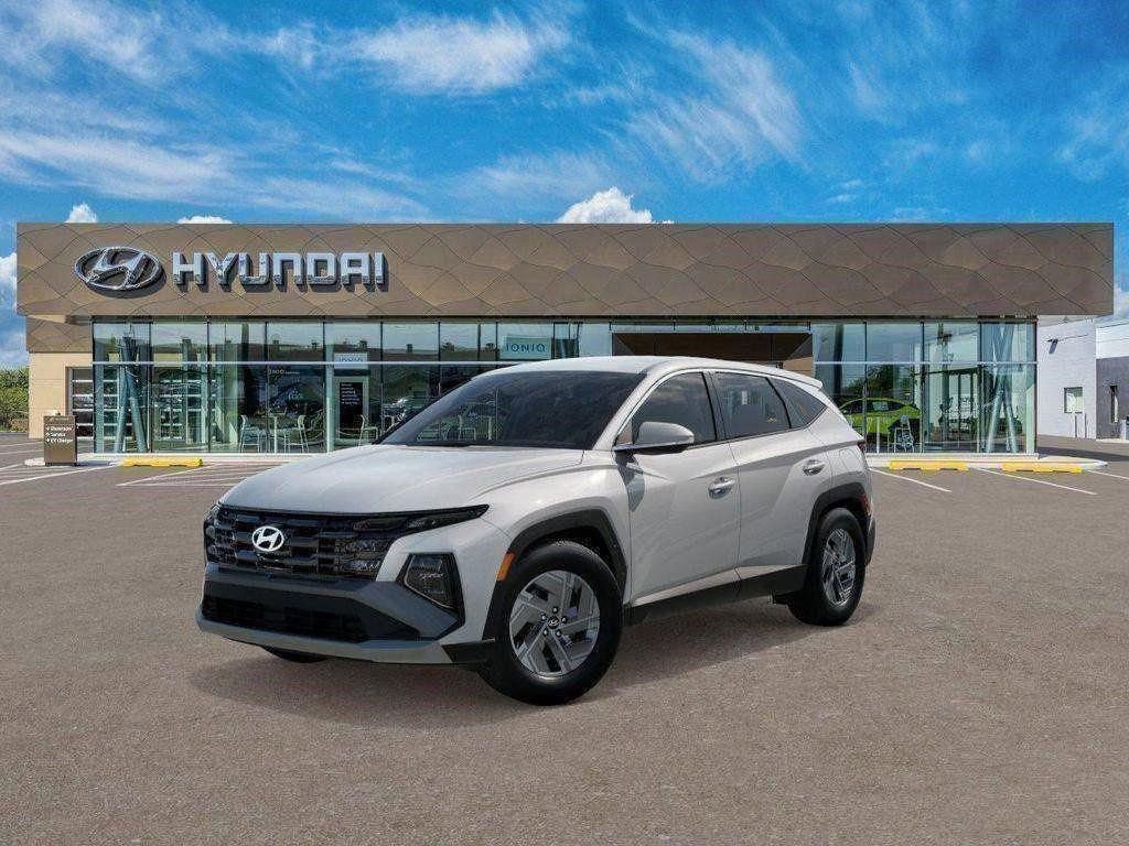 New 2026 Hyundai Tucson Blue SE image 1