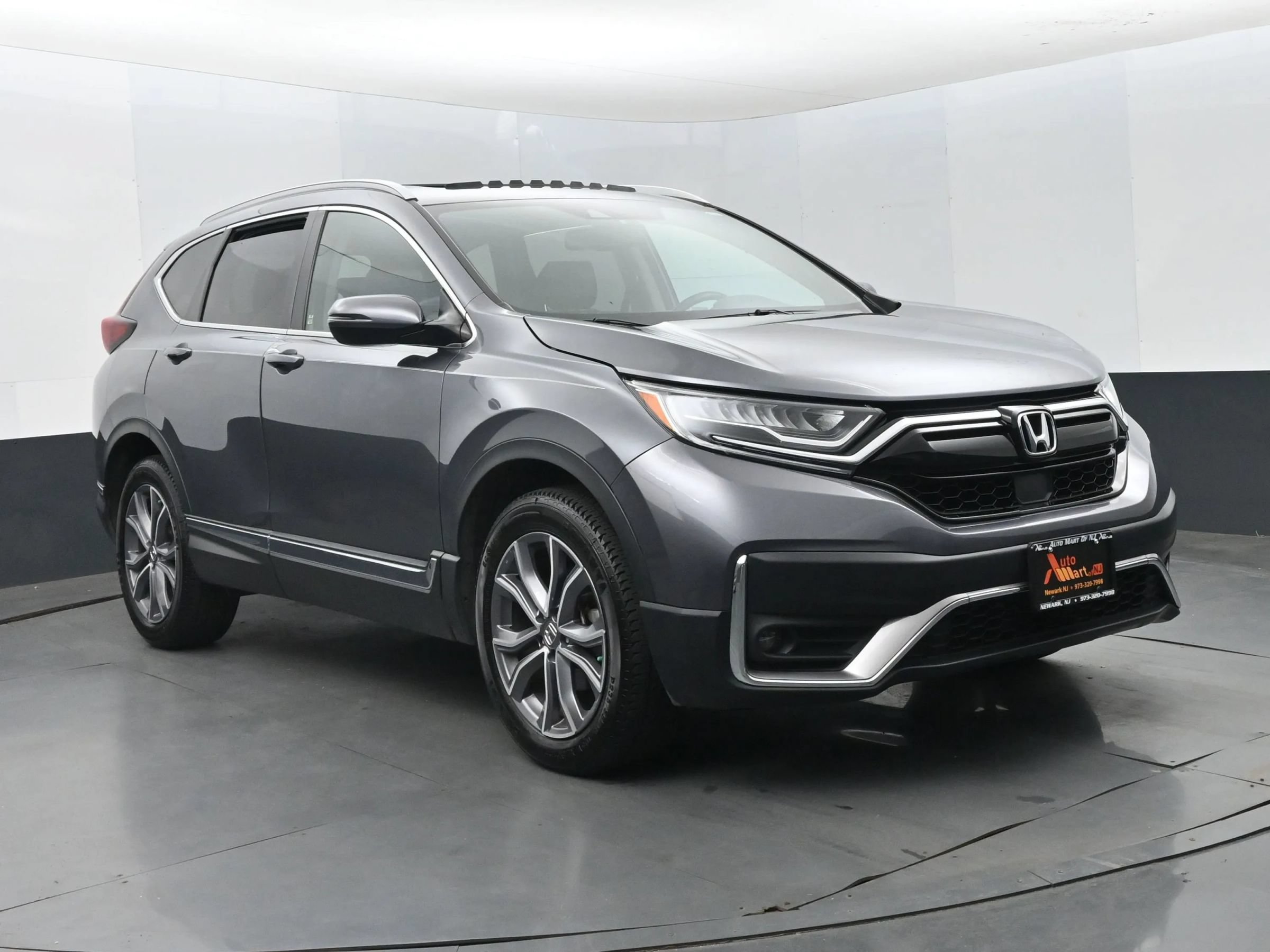Used 2022 Honda CR-V Touring image 2