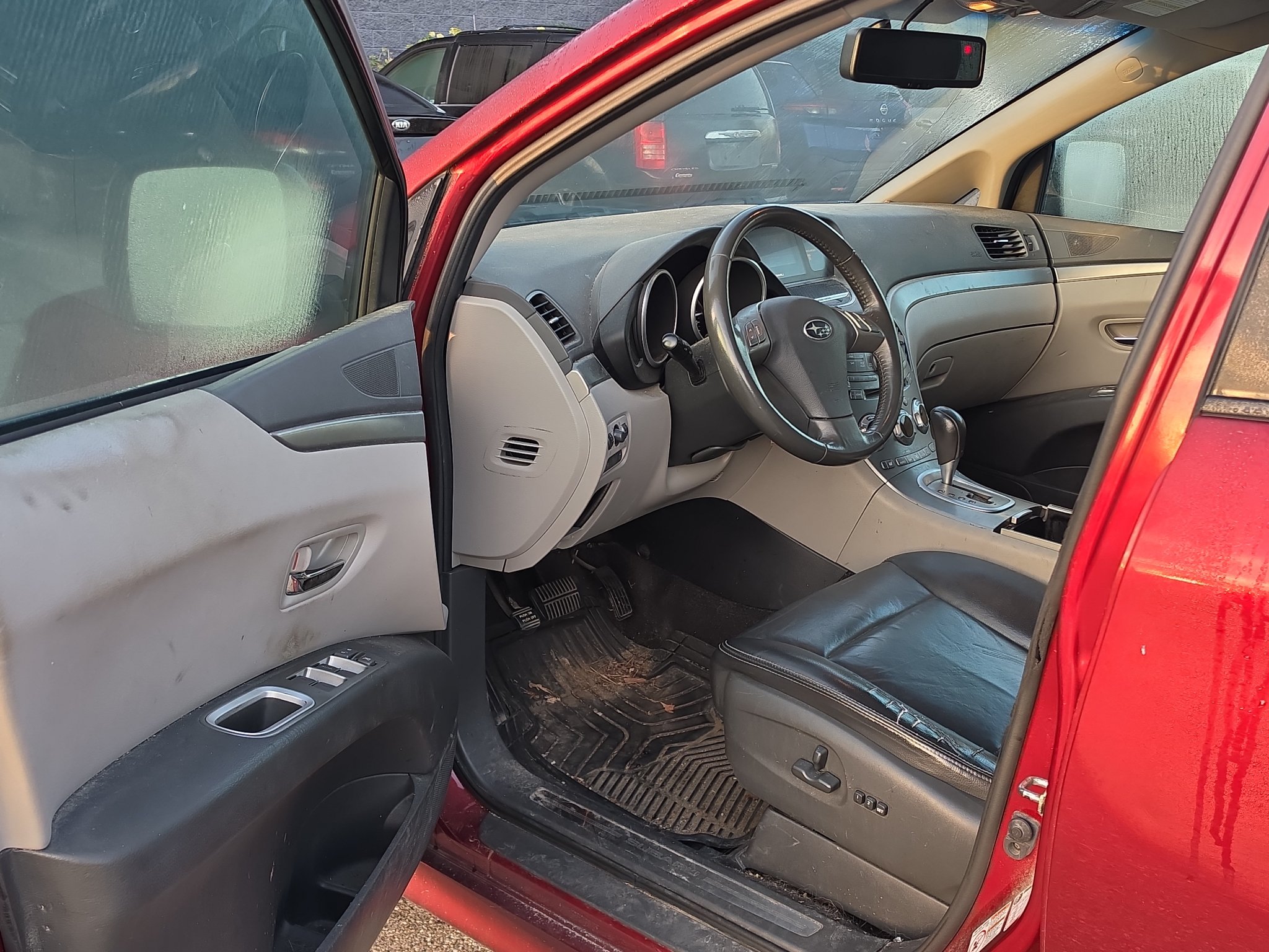 Used 2011 Subaru Tribeca Touring AWD/4WD image 9