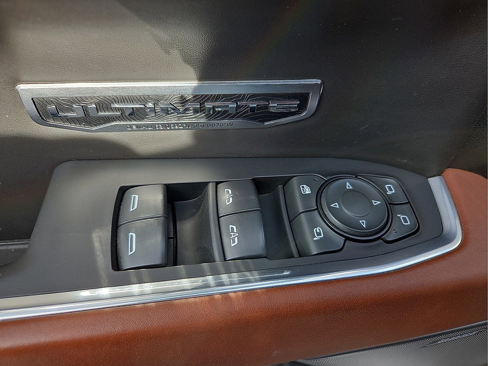 Used 2024 GMC Sierra 1500 Denali Ultimate image 15