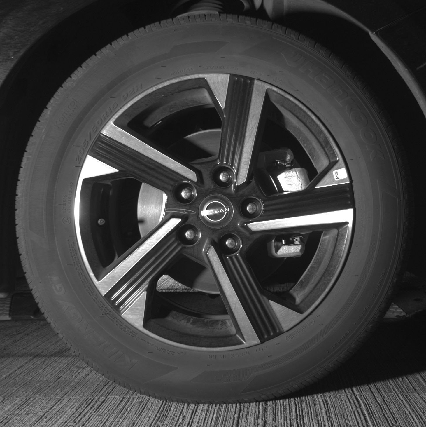 Used 2025 Nissan Sentra SV image 13