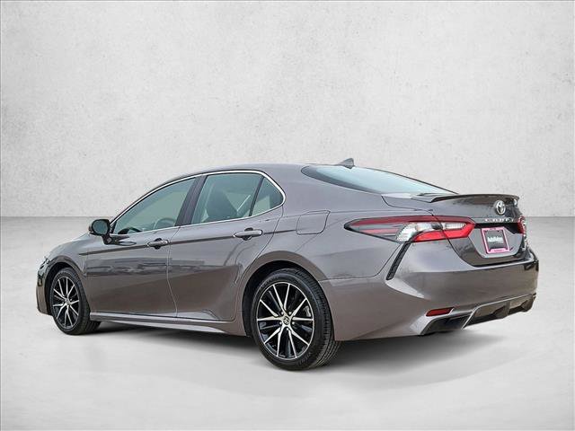 Used 2024 Toyota Camry SE w/ Cold Weather Package image 8