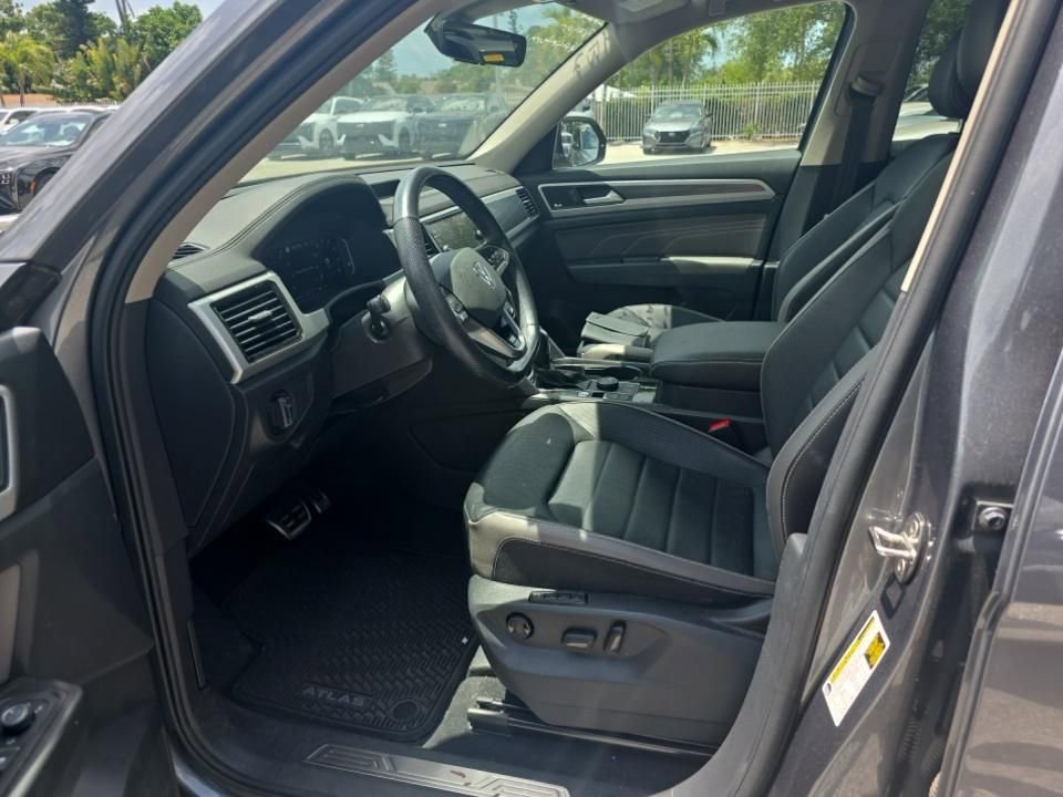 Used 2022 Volkswagen Atlas SEL Premium AWD/4WD image 11