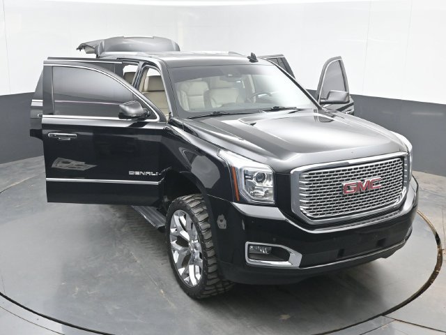Used 2017 GMC Yukon Denali w/ Open Road Package AWD/4WD image 56