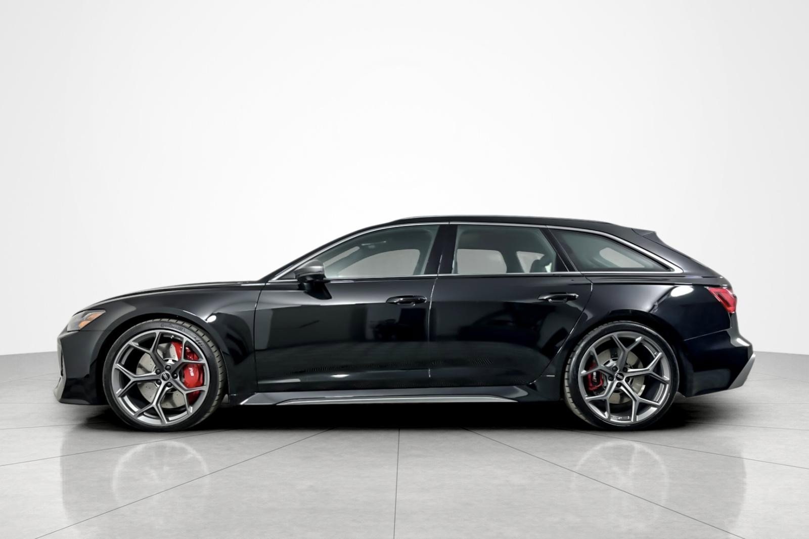 New 2026 Audi RS 6 performance image 3