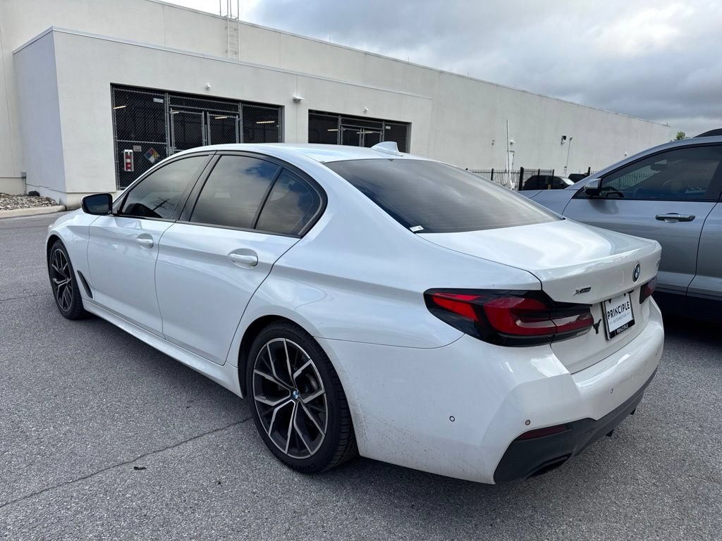 Used 2021 BMW 530i xDrive w/ M Sport Package AWD/4WD image 6