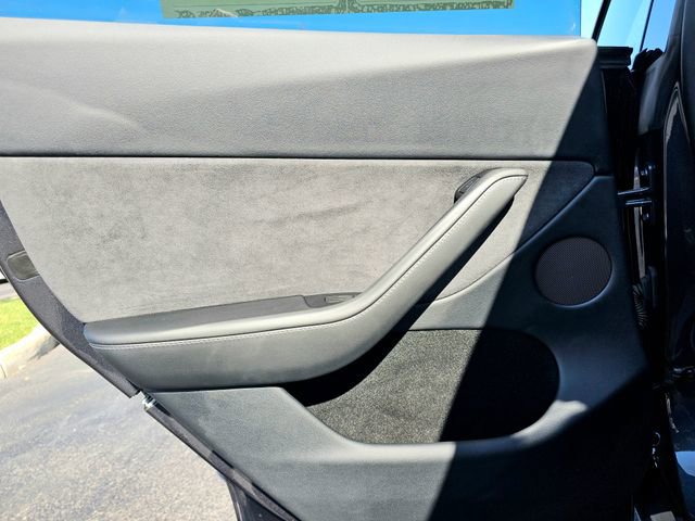 Used 2024 Tesla Model Y Performance AWD/4WD image 24