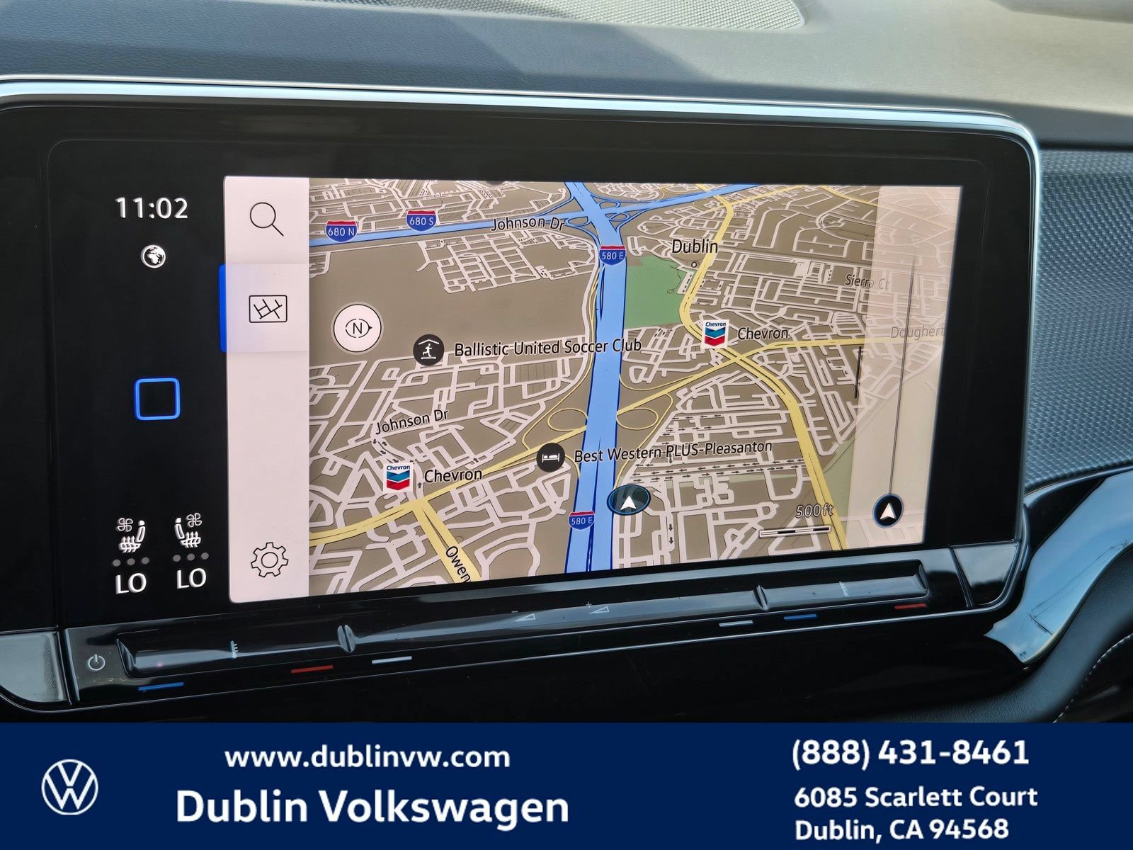 Certified 2024 Volkswagen Atlas Cross Sport SEL R-Line AWD/4WD image 15