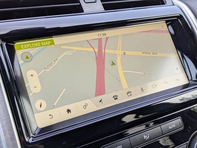 Used 2018 Land Rover Discovery HSE image 13