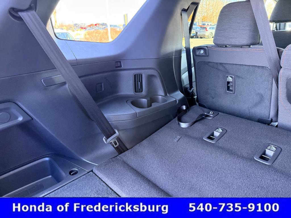Certified 2025 Honda Pilot Sport image 24