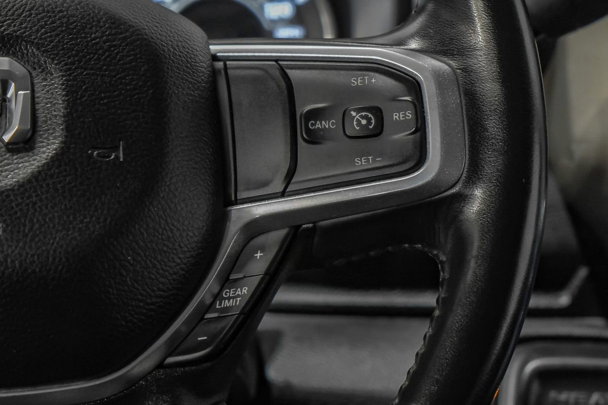 Used 2023 RAM 3500 Laramie AWD/4WD image 17