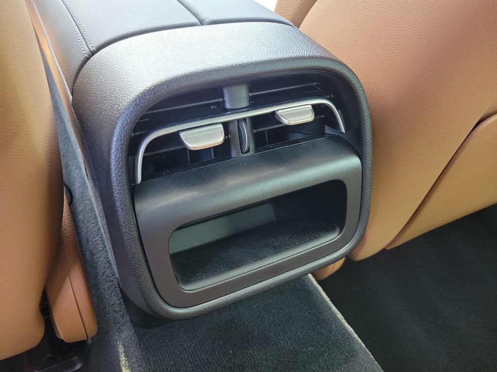Used 2025 Mercedes-Benz E 450 4MATIC Sedan image 15