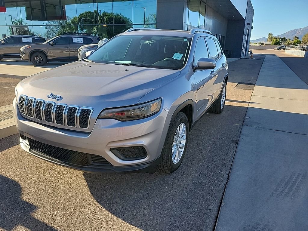 Used 2020 Jeep Cherokee Latitude FWD image 3