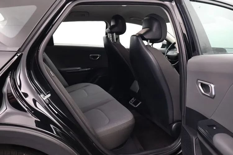 Used 2025 Kia K4 FWD image 17