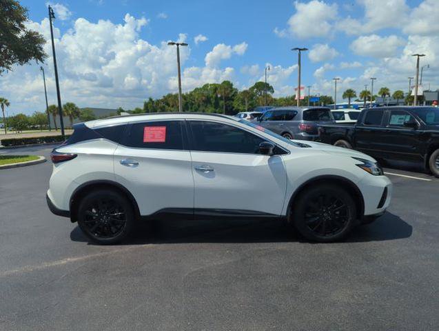 Certified 2024 Nissan Murano SV w/ SV Midnight Edition Package FWD image 3