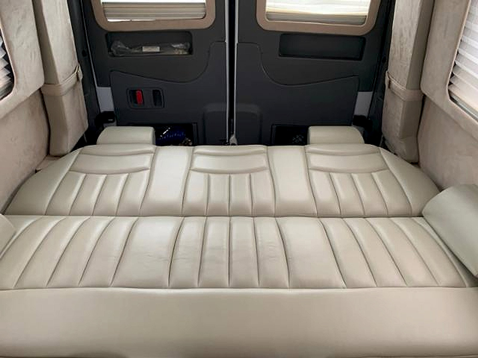Used 2012 Mercedes-Benz Sprinter 3500 image 17