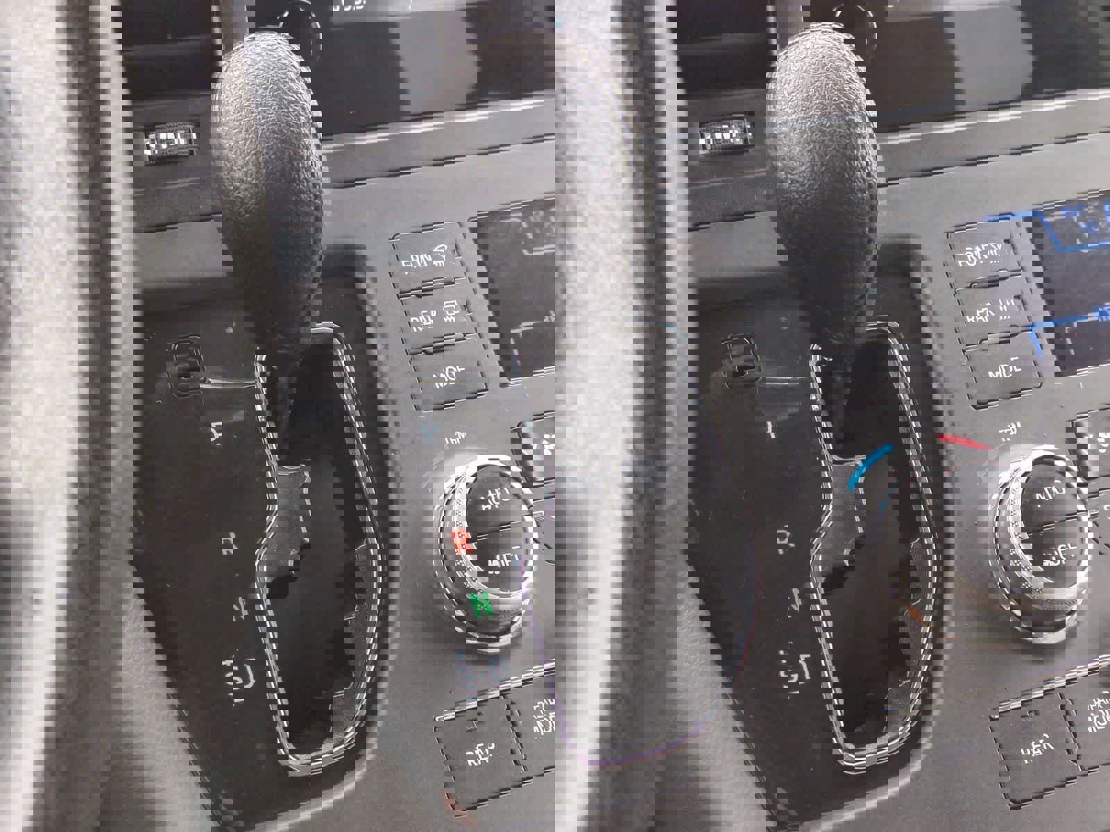 Used 2016 Toyota Sienna L image 32