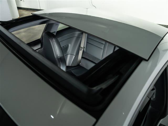 Used 2025 Porsche 911 Carrera image 17